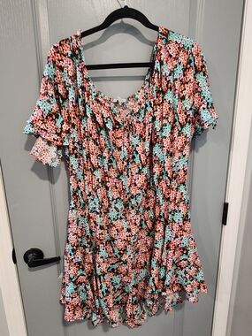 Floral Short Sleeve Scoop Neck Romper